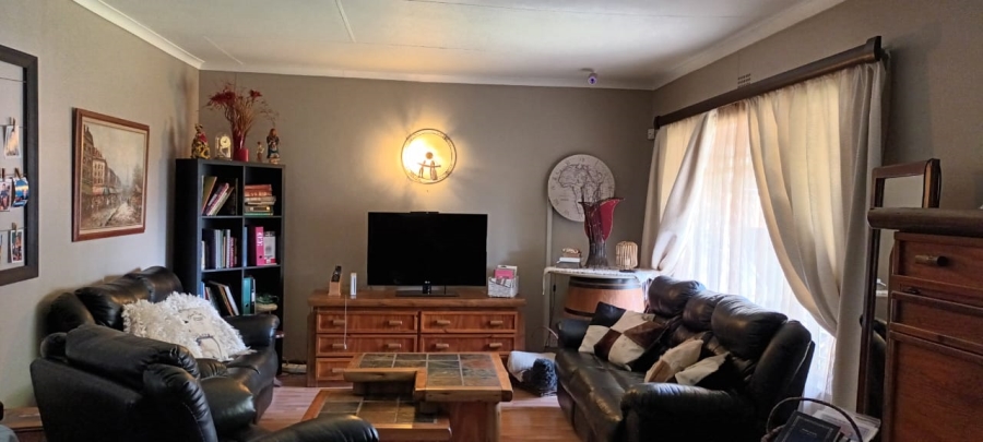 3 Bedroom Property for Sale in Vaalpark Free State